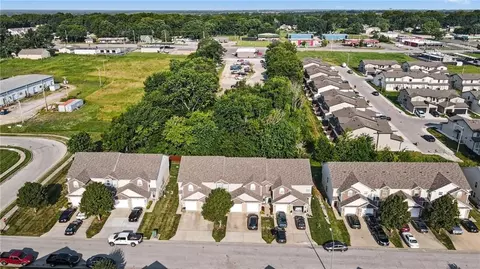 210 Pointe Ln, Raymore, MO 64083 photo 29