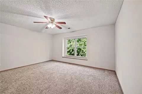 210 Pointe Ln, Raymore, MO 64083 photo 16