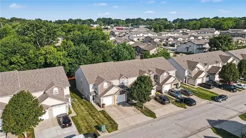 210 Pointe Ln, Raymore, MO 64083 photo 28