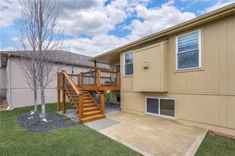 Exterior - 5368 S Davidson Ct, Independence, MO 64055 photo 5 of 5