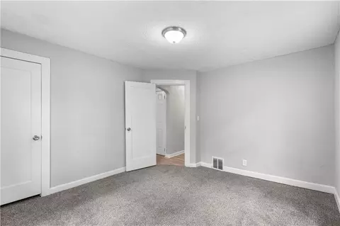 9617 E Independence Ave, Independence, MO 64053 photo 16