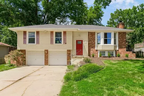 409 Duncan Rd, Blue Springs, MO 64014