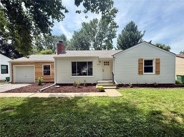 4121 W 54th St, Roeland Park, KS 66205