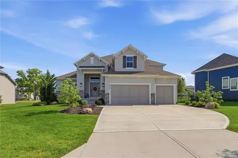 10309 W 173rd St, Overland Park, KS 66221