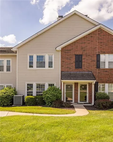 11603 Tomahawk Creek Pkwy #G, Leawood, KS 66211