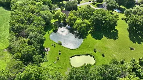 View/Area - 12904 Quail Rdg, Lees Summit, MO 64086 photo 4 of 5