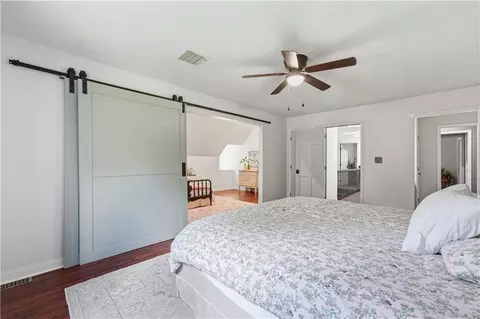 Bedroom - 12904 Quail Rdg, Lees Summit, MO 64086 photo 4 of 8
