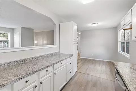 Kitchen - 6405 E 140th Ter, Grandview, MO 64030 photo 4 of 4