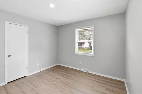 Bedroom - 6405 E 140th Ter, Grandview, MO 64030 photo 4 of 9