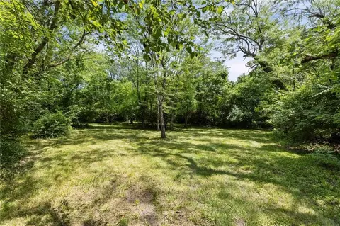 Exterior - 1404 E 183rd St, Belton, MO 64012 photo 9 of 11