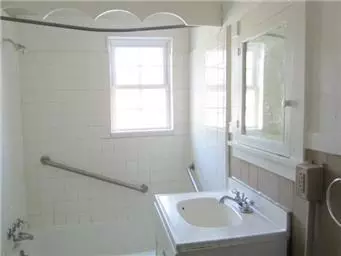 203 E Pine St, Liberty, MO 64068 photo 7