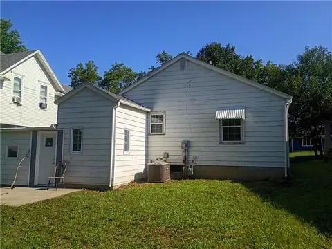 115 W 5th St, Stanberry, MO 64489 photo 4
