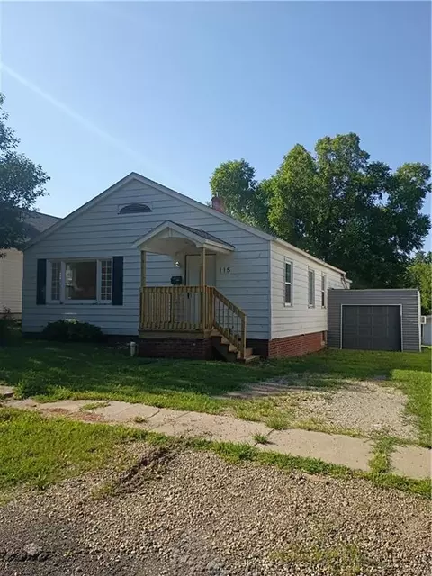115 W 5th St, Stanberry, MO 64489 photo 5