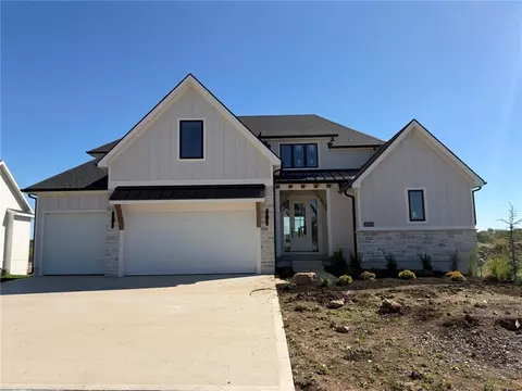 18505 Windsor St, Overland Park, KS 66085