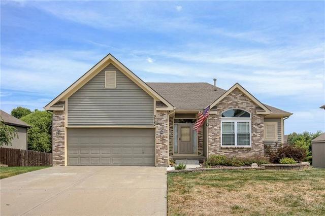 9223 N Jarboe St, Kansas City, MO 64155