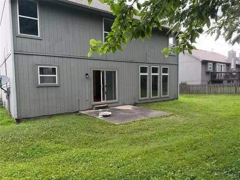 421 Stacey Dr, Lees Summit, MO 64082 photo 17