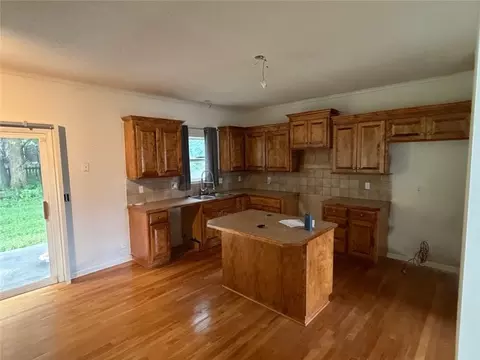 421 Stacey Dr, Lees Summit, MO 64082 photo 5