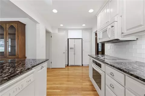 Kitchen - 10516 E 35th St, Independence, MO 64052 photo 2 of 3
