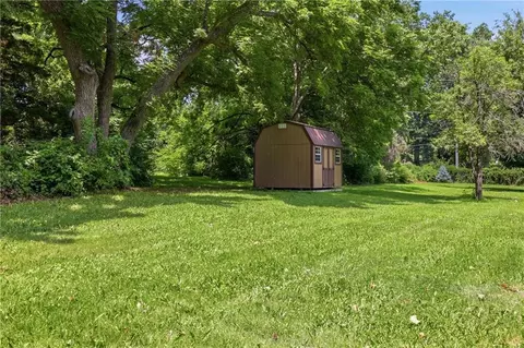 Exterior - 10516 E 35th St, Independence, MO 64052 photo 8 of 9