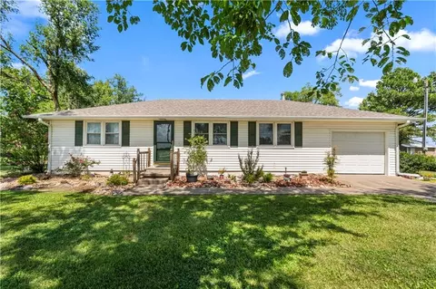 18955 E 54 Hwy, Nevada, MO 64772