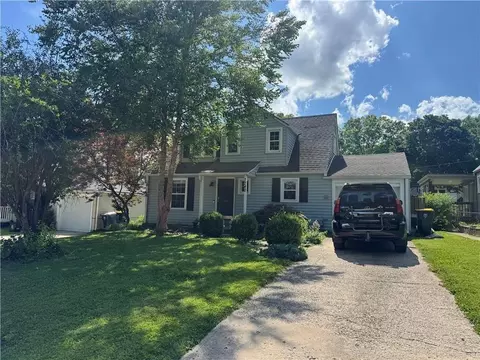 7740 Mcgee St, Kansas City, MO 64114