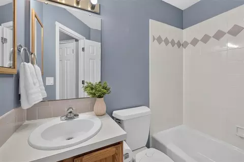 Bath - 4714 Harvard Rd, Lawrence, KS 66049 photo 2 of 3