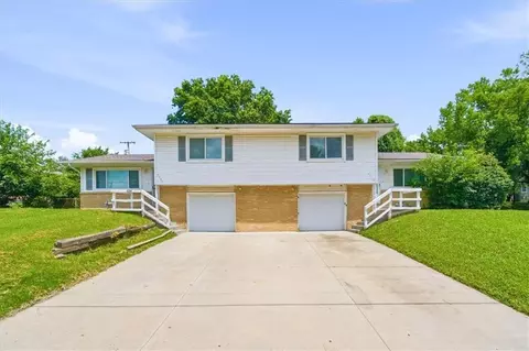 4302 NW 56 St # -4, Kansas City, MO 64151