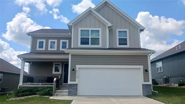 2113 SW Rutherford Dr, Lees Summit, MO 64082
