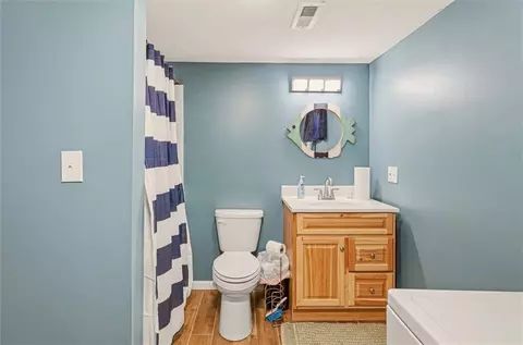 Bath - 210 SE Circleview Dr, Lees Summit, MO 64063 photo 3 of 3