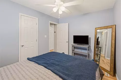Bedroom - 210 SE Circleview Dr, Lees Summit, MO 64063 photo 3 of 5
