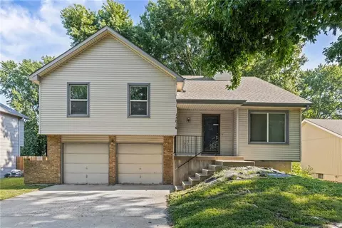 15016 W 150th St, Olathe, KS 66062