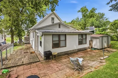 Exterior - 309 E Kansas Ave, Independence, MO 64050 photo 1 of 4