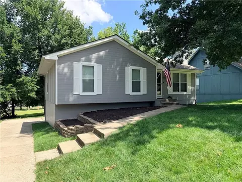 11411 N Walnut St, Kansas City, MO 64155