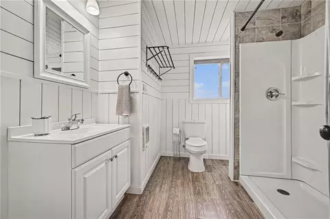 Bath - 8578 SW 208th St, Trimble, MO 64492 photo 4 of 4