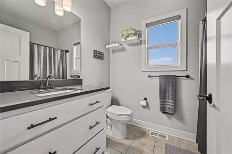 Bath - 8578 SW 208th St, Trimble, MO 64492 photo 3 of 4