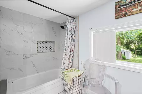 Bath - 611 N Spring St, Independence, MO 64050 photo 1 of 4