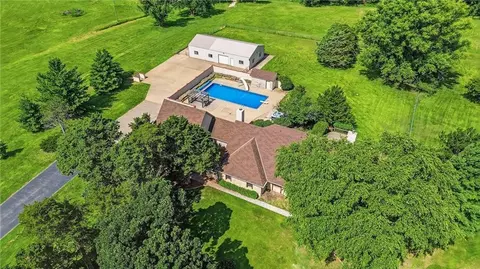 24960 Metcalf Rd, Louisburg, KS 66053