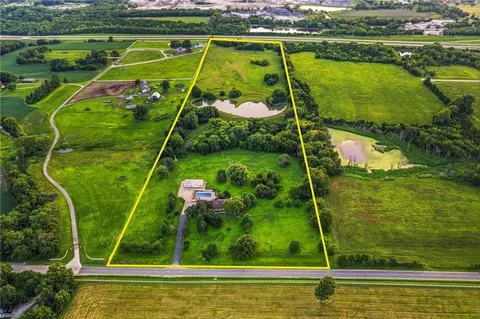24960 Metcalf Rd, Louisburg, KS 66053