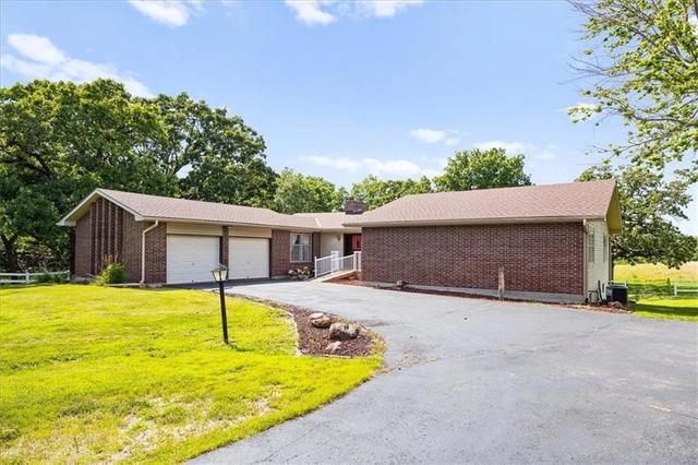 13312 Riverview Ave, Bonner Springs, KS 66012