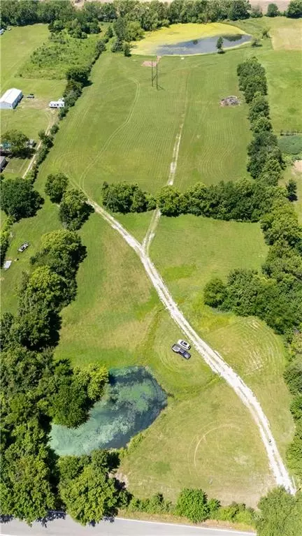 3850 SE Doc Henry Rd, Lees Summit, MO 64082 photo 11