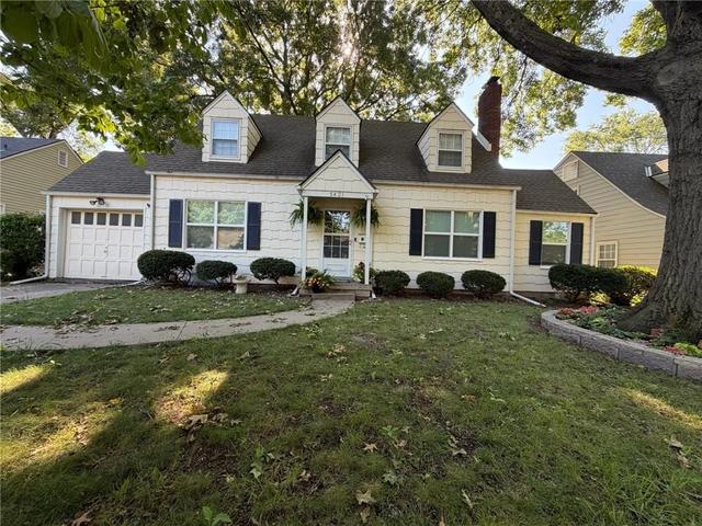 5421 Juniper St, Roeland Park, KS 66205