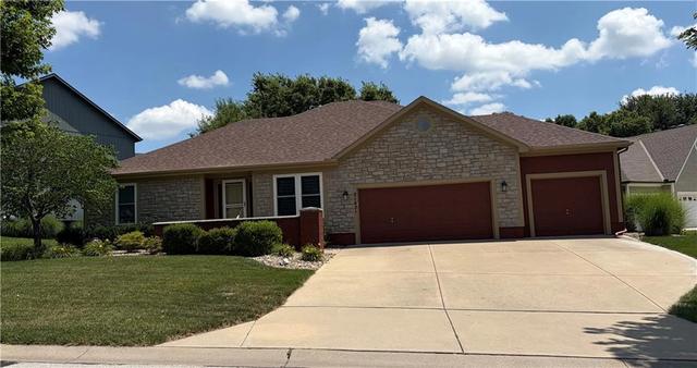 21431 W 112th Ter, Olathe, KS 66061