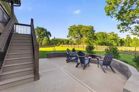 1357 Brandywine Rd, Lees Summit, MO 64064 photo 2