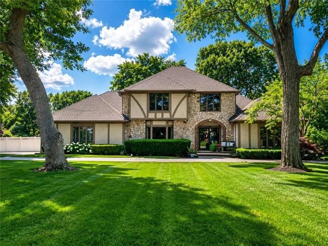 1401 Deer Run Trl, Blue Springs, MO 64015