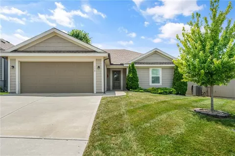 116 N Sivley St, Peculiar, MO 64078