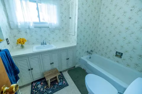 Bath - 4900 E 187th St, Belton, MO 64012 photo 1 of 4