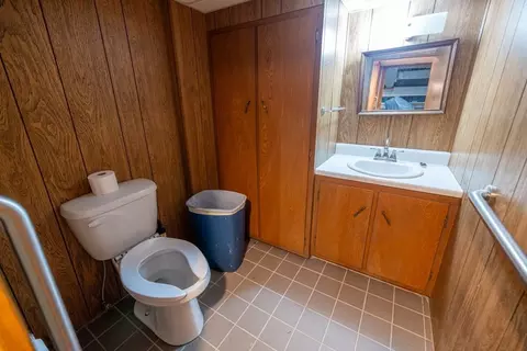 Bath - 4900 E 187th St, Belton, MO 64012 photo 3 of 4