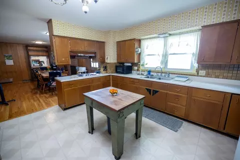 Kitchen - 4900 E 187th St, Belton, MO 64012 photo 1 of 3