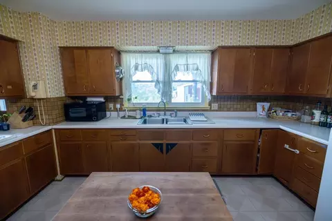 Kitchen - 4900 E 187th St, Belton, MO 64012 photo 3 of 3