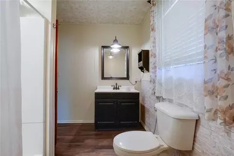 Bath - 29460 Huse St, Warsaw, MO 65355 photo 3 of 3